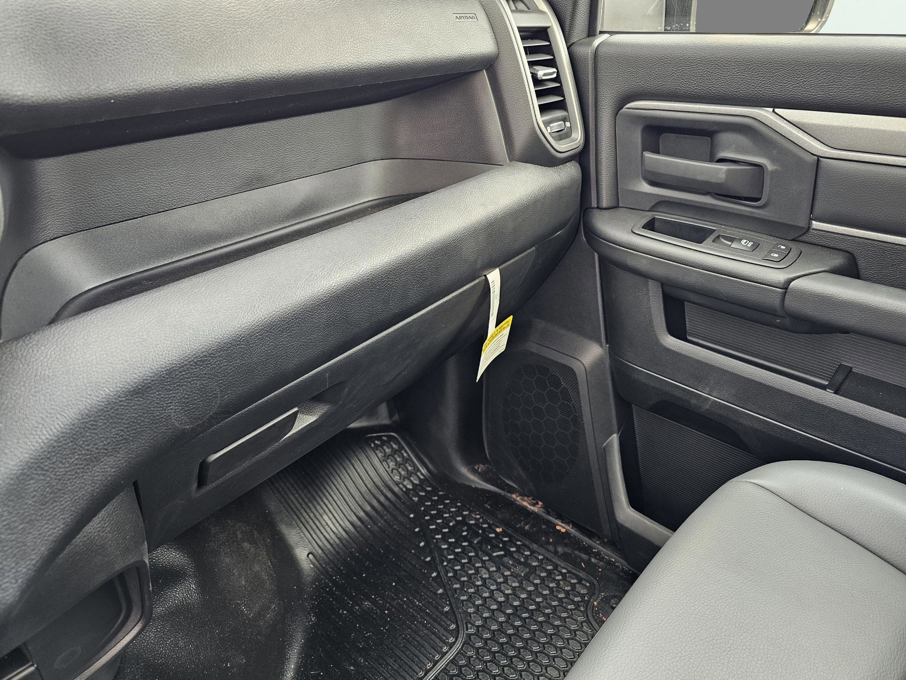 New 2024 RAM 4500 Tradesman image 28