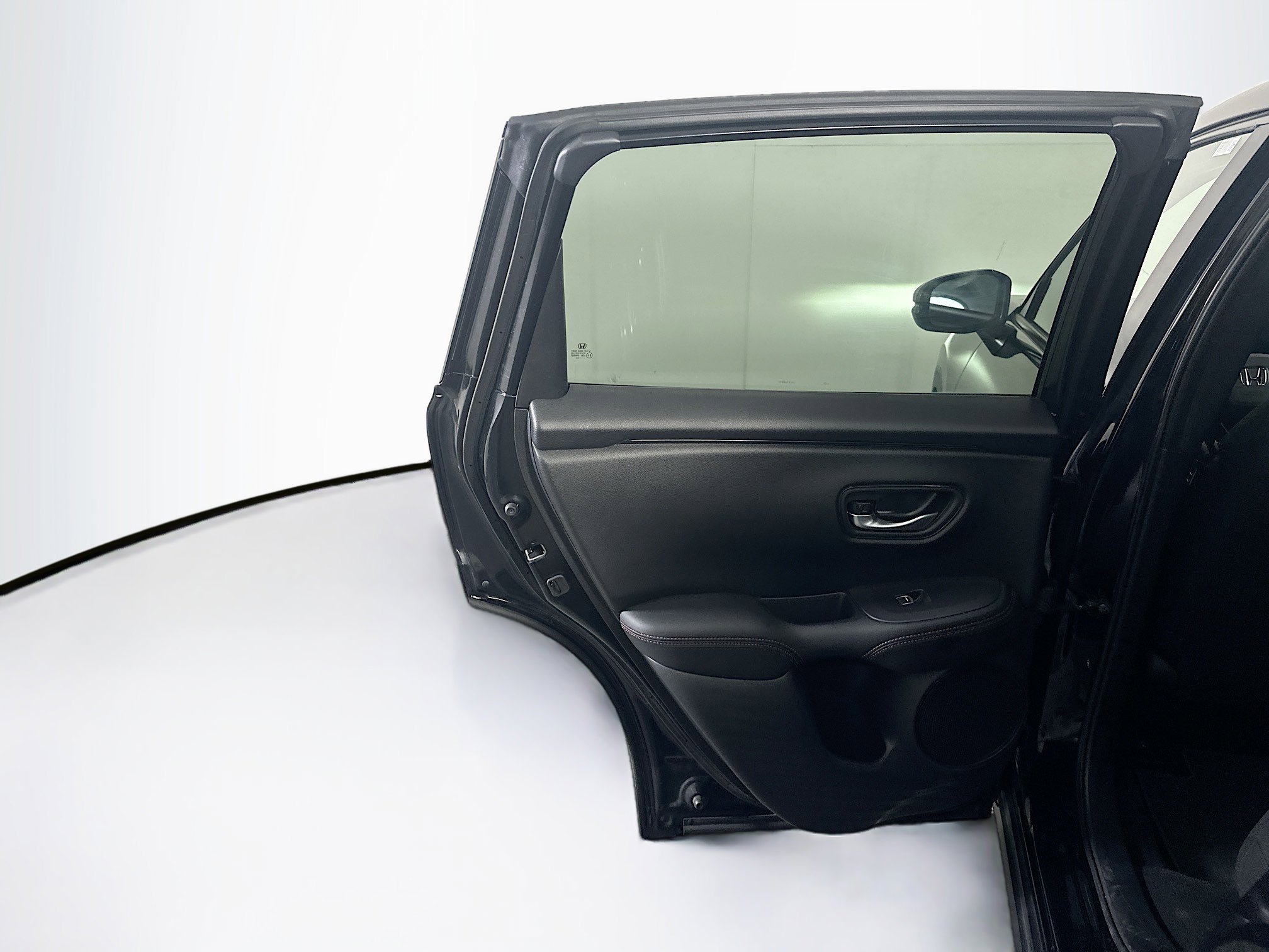 Used 2025 Honda HR-V Sport image 26