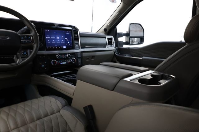 Used 2026 Ford F450 Platinum w/ Platinum Plus Package AWD/4WD image 90