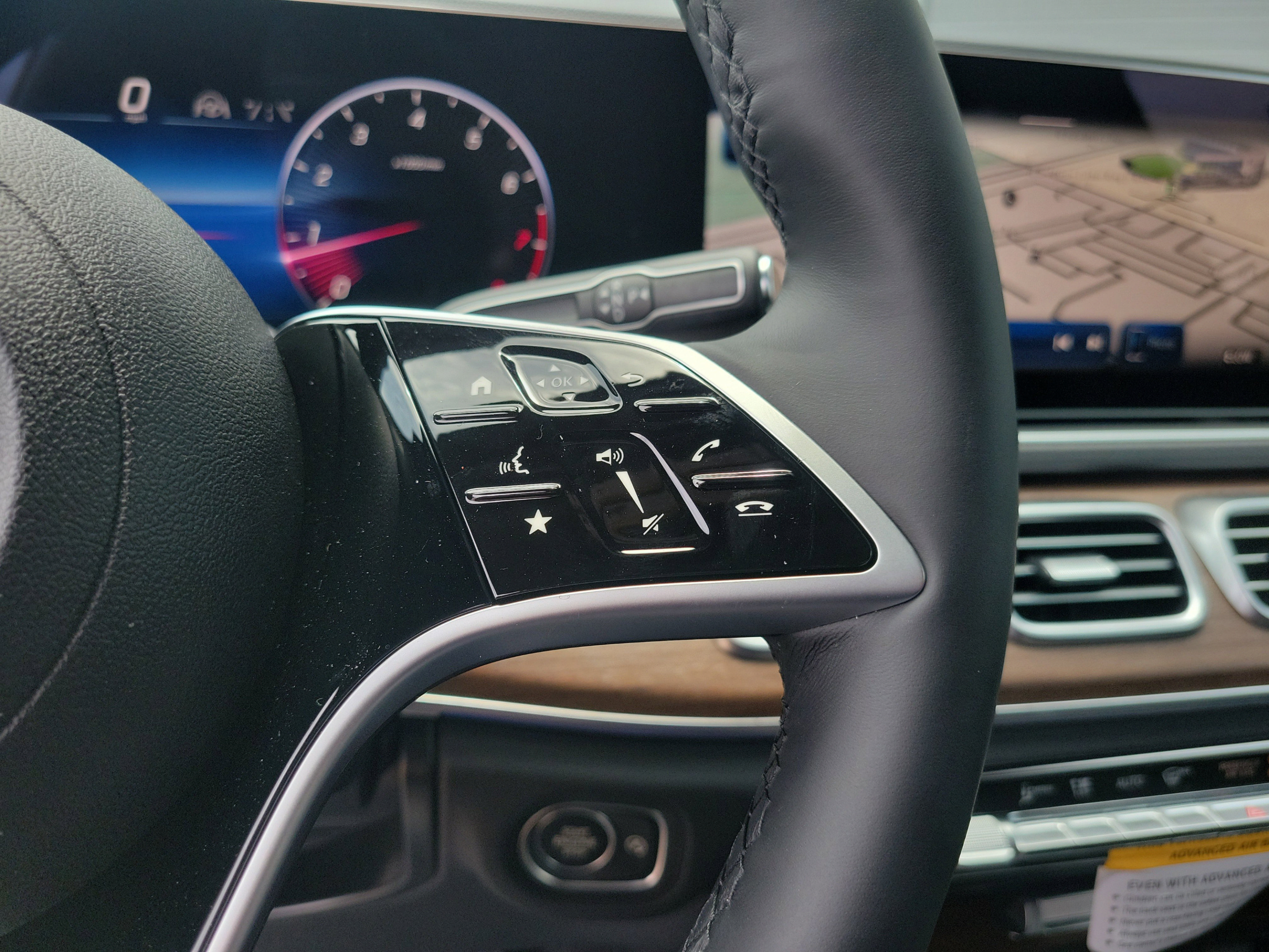 New 2026 Mercedes-Benz GLE 580 4MATIC image 24