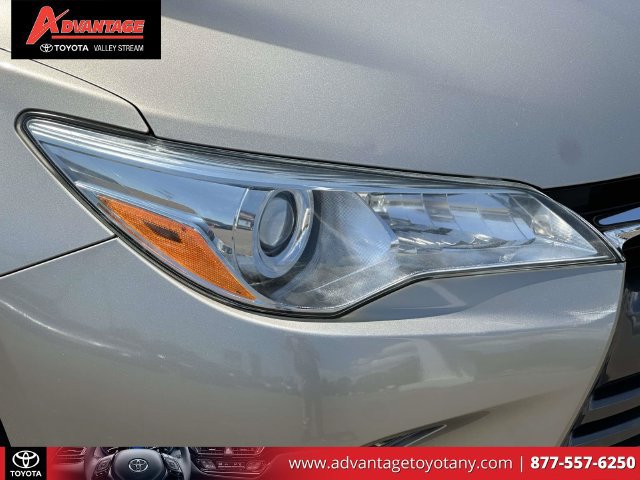 Used 2016 Toyota Camry XLE FWD image 13