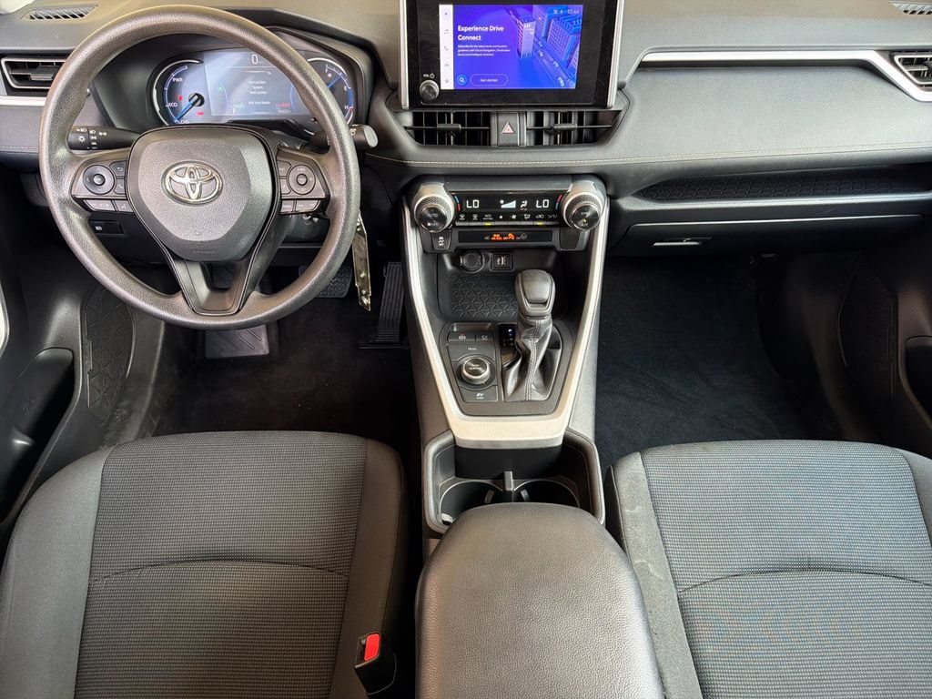 Used 2024 Toyota RAV4 LE AWD/4WD image 13