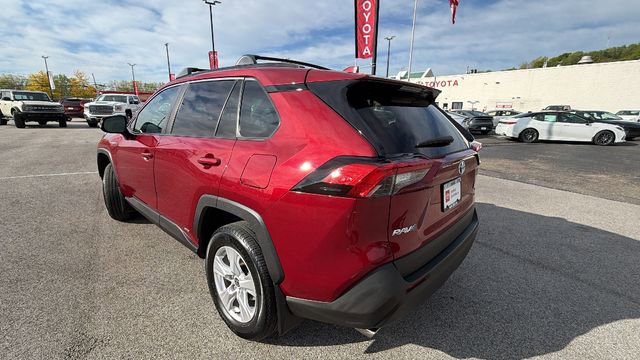 Used 2021 Toyota RAV4 XLE w/ Convenience Package AWD/4WD image 3