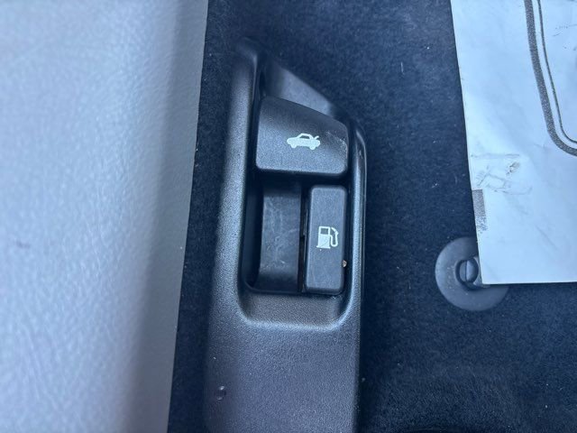 Used 2014 Toyota Camry LE image 42