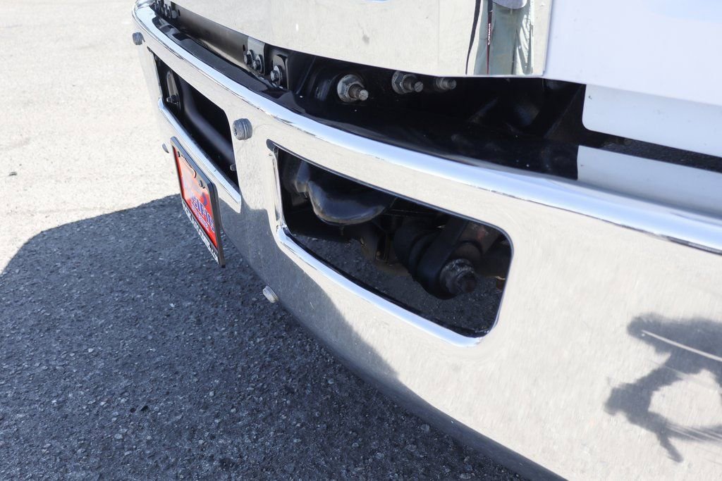 Used 2016 Ford F650 2WD Crew Cab Super Duty image 42