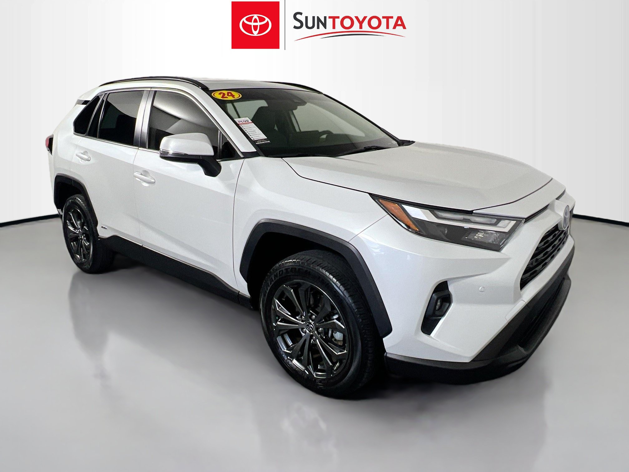 Used 2024 Toyota RAV4 XLE Premium w/ Weather Package AWD/4WD image 1