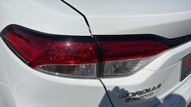 Used 2023 Toyota Corolla LE w/ LE Convenience Package FWD image 28