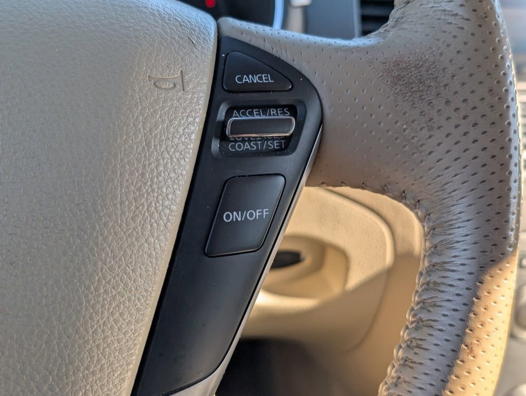 Used 2014 Nissan Murano SV image 25