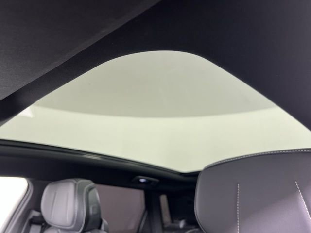 Certified 2025 Cadillac Lyriq Luxury RWD image 19