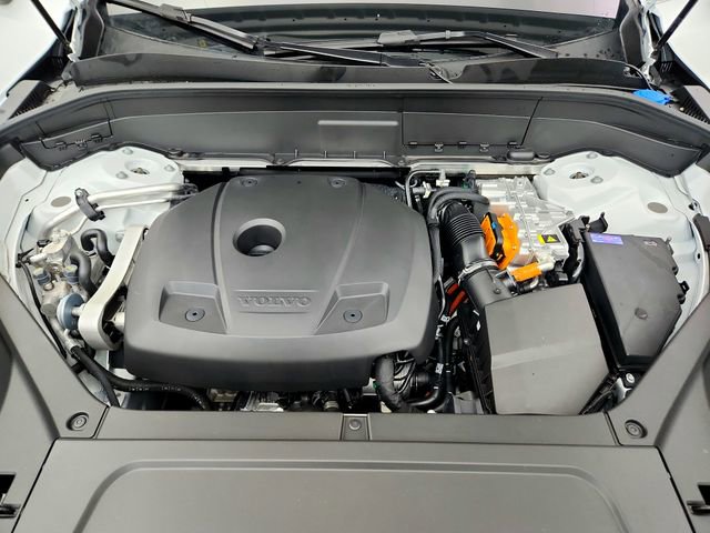 New 2026 Volvo XC90 T8 Plus w/ Protection Package Premier image 29