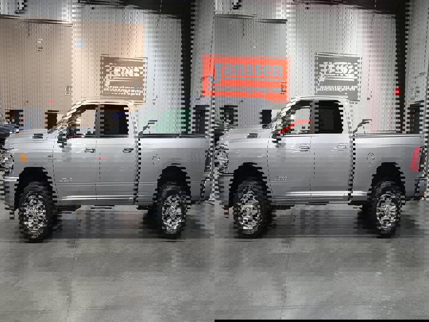 Used 2024 RAM 2500 Laramie image 2