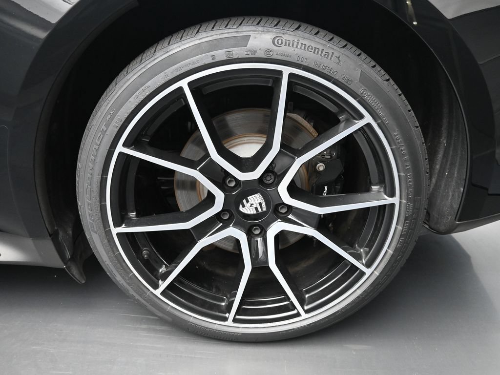 Certified 2025 Porsche Taycan RWD image 9