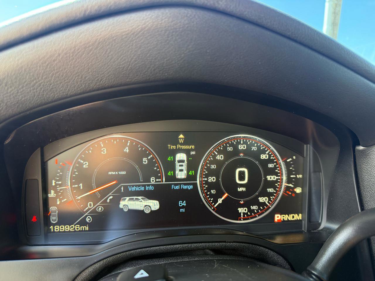 Used 2015 Cadillac Escalade Luxury RWD image 24