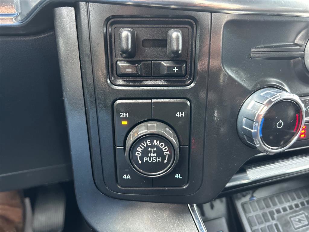 Used 2022 Ford F150 Lariat image 32