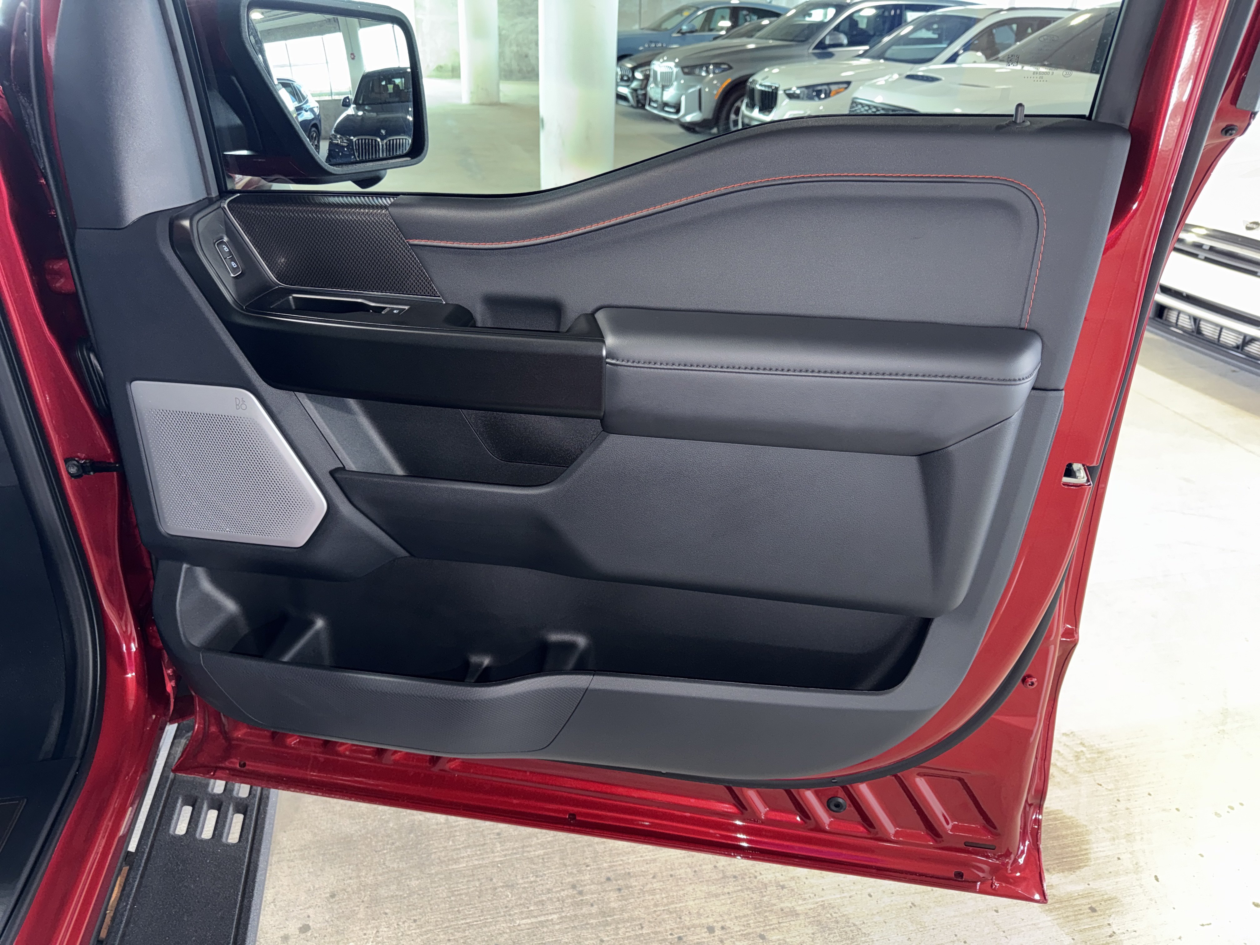 Used 2025 Ford F150 Raptor AWD/4WD image 9