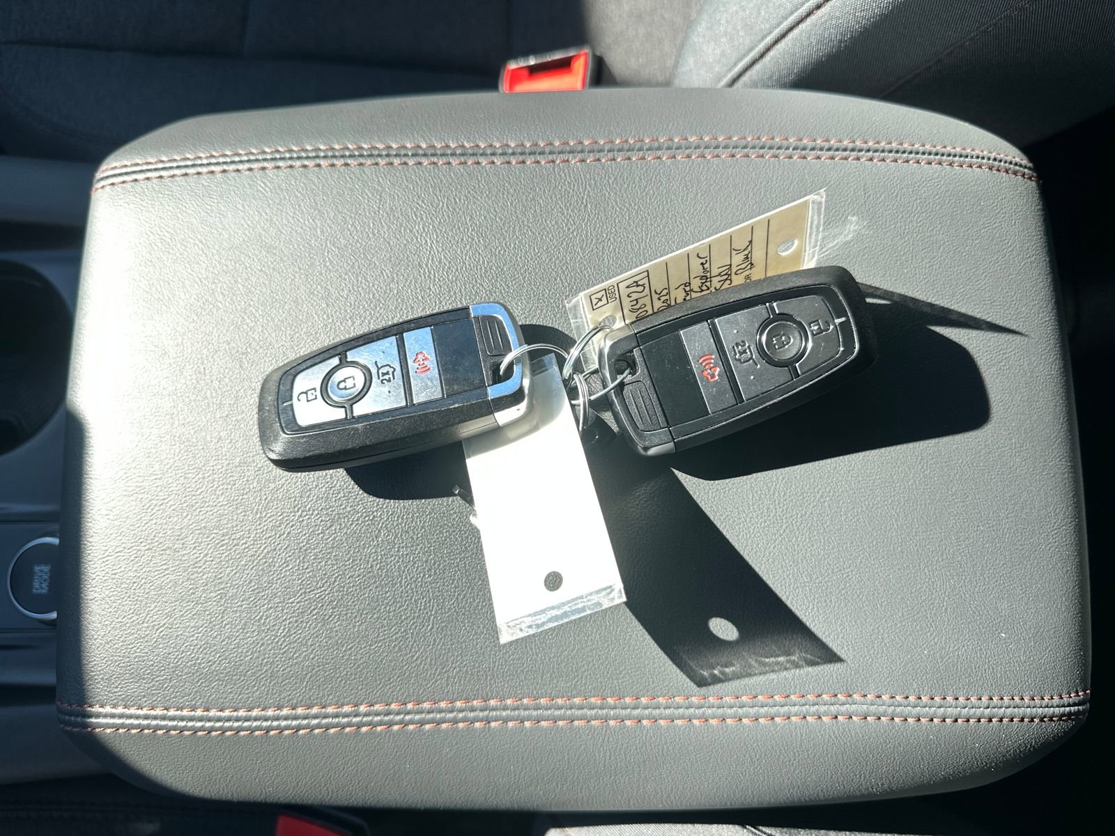 Used 2025 Ford Explorer Active image 24