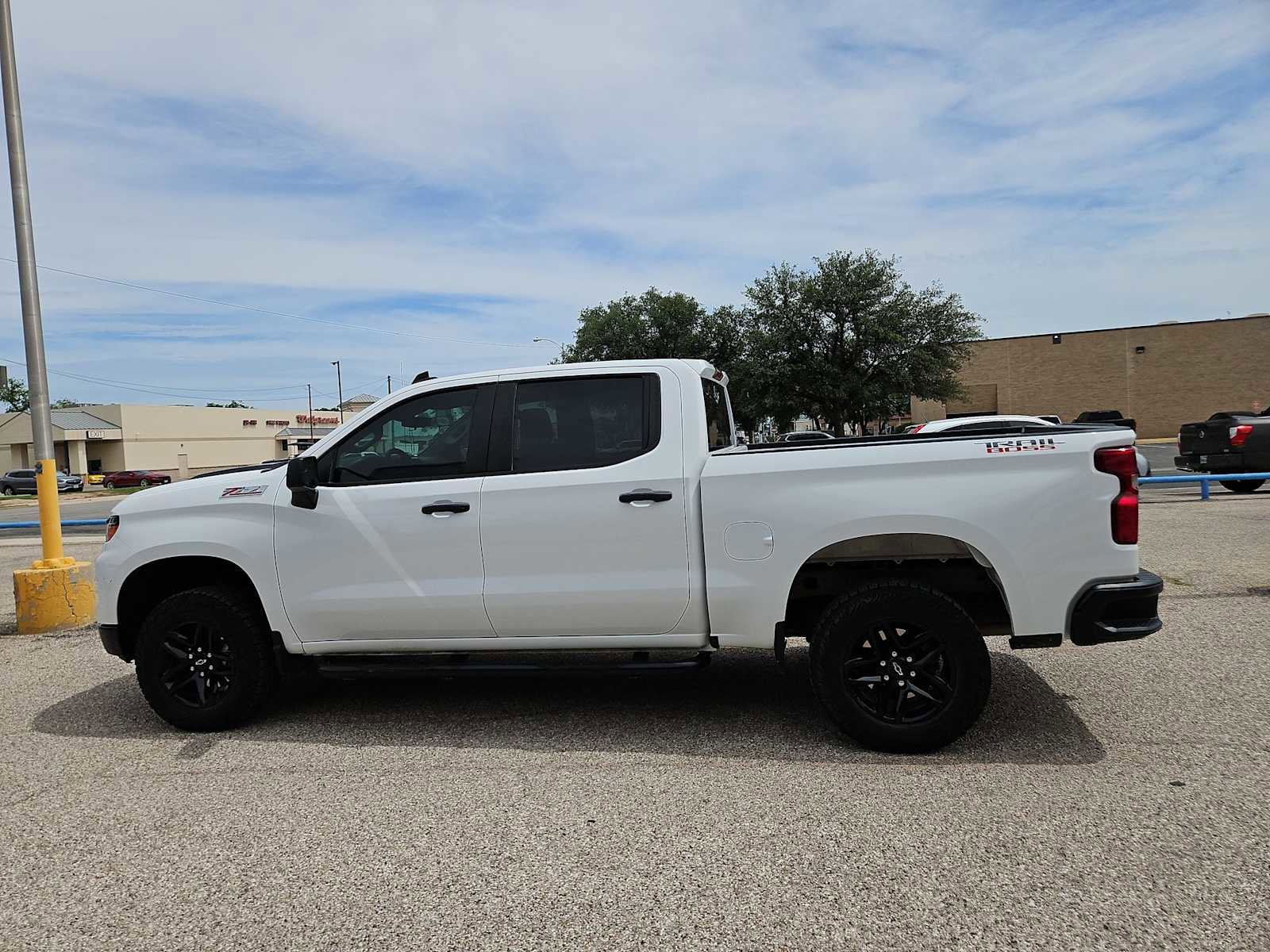 Used 2024 Chevrolet Silverado 1500 Custom Trail Boss AWD/4WD image 5