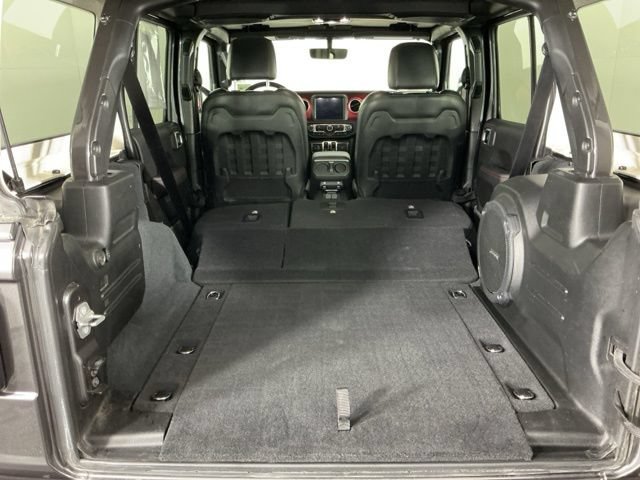 Used 2022 Jeep Wrangler Unlimited Rubicon AWD/4WD image 29