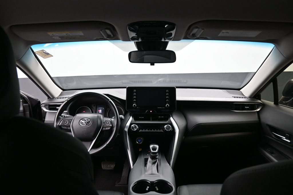Certified 2021 Toyota Venza LE w/ Carpet Mat Package (TMS) AWD/4WD image 27
