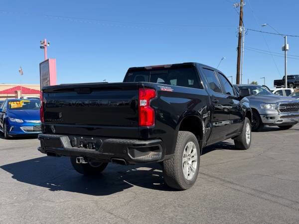 Used 2021 Chevrolet Silverado 1500 LT Trail Boss w/ Convenience Package II AWD/4WD image 3