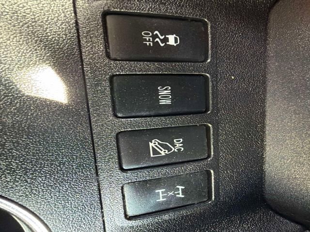 Used 2015 Toyota Highlander Limited Platinum AWD/4WD image 23