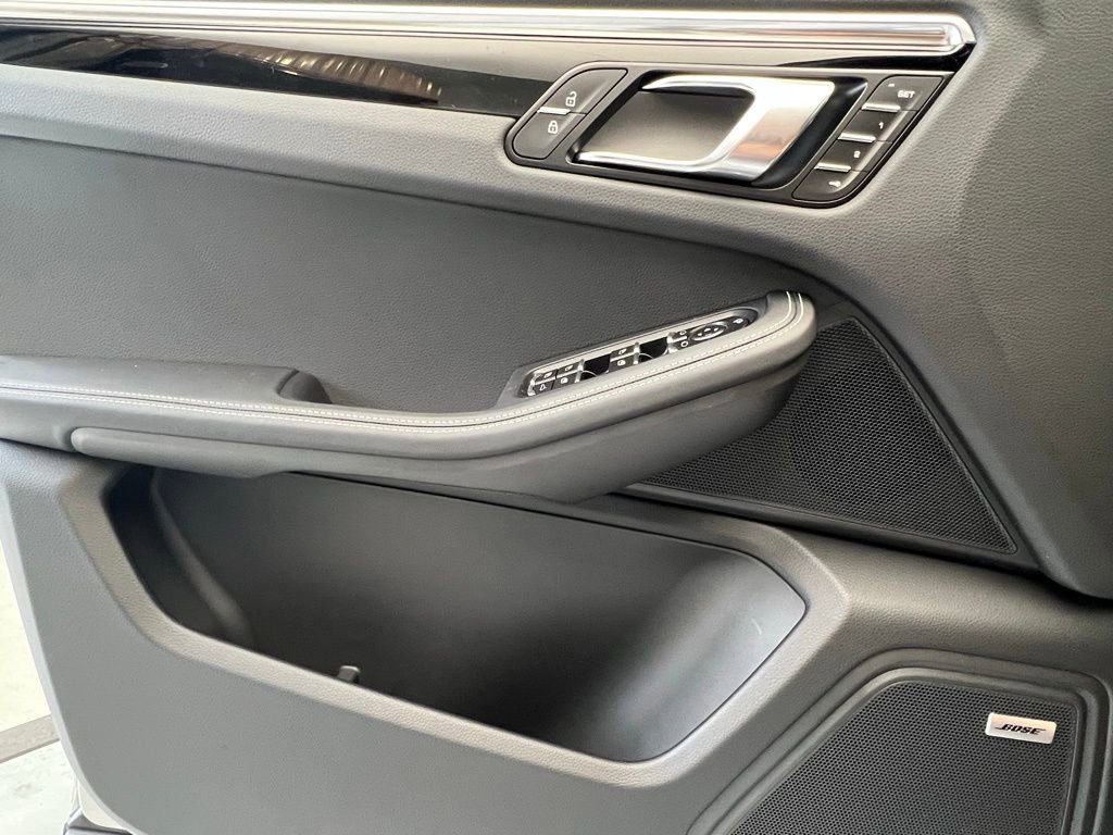 New 2025 Porsche Macan S image 19