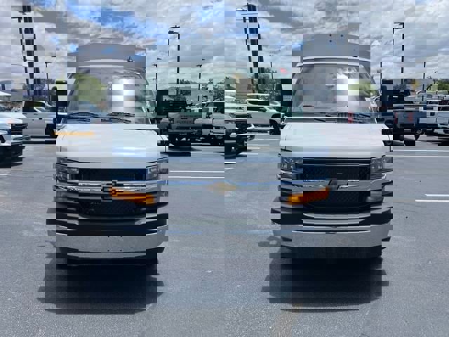New 2025 Chevrolet Express 3500 w/ Power Convenience Package image 8
