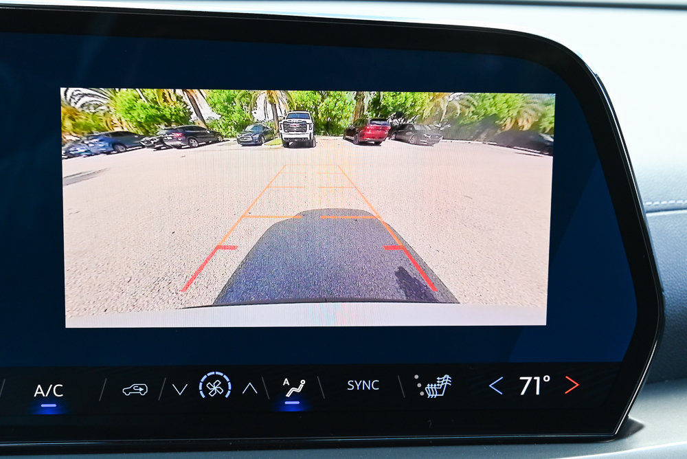 Used 2026 Chevrolet Traverse LT w/ Midnight/Sport Edition FWD image 20