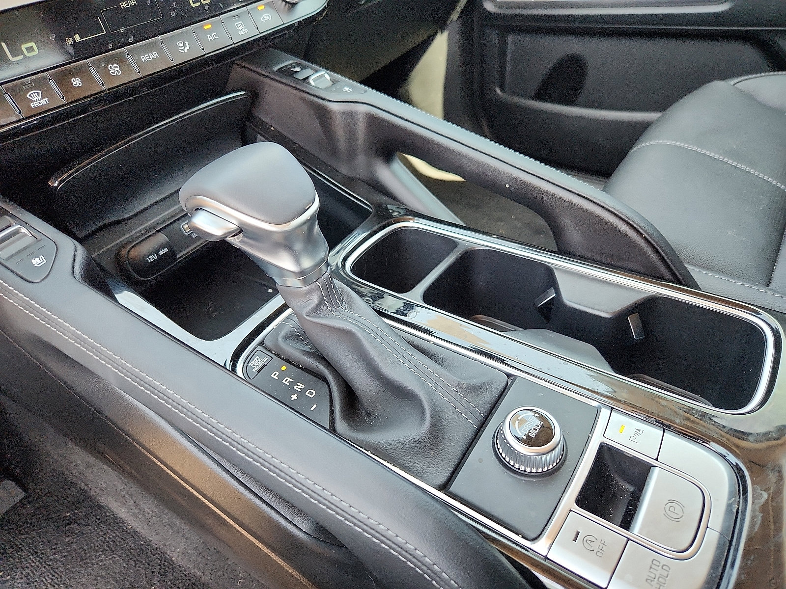 Used 2025 Kia Telluride EX w/ EX Captain's Chair Package image 20