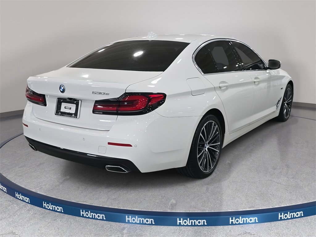 Certified 2023 BMW 530e w/ Premium Package image 5