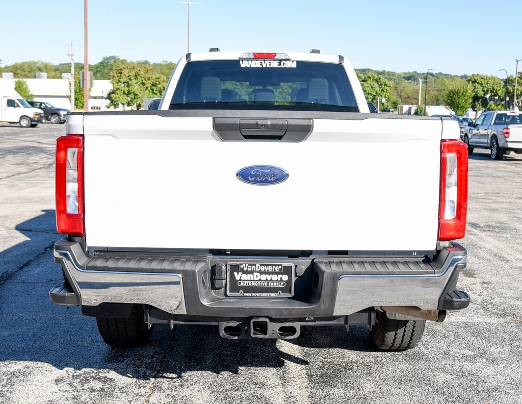 Used 2024 Ford F250 XLT w/ FX4 Off-Road Package image 10
