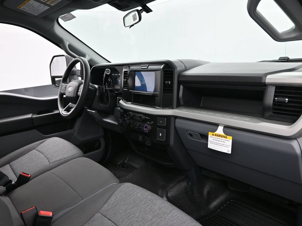 New 2026 Ford F250 XL w/ F-250 >10K GVWR Package AWD/4WD image 17