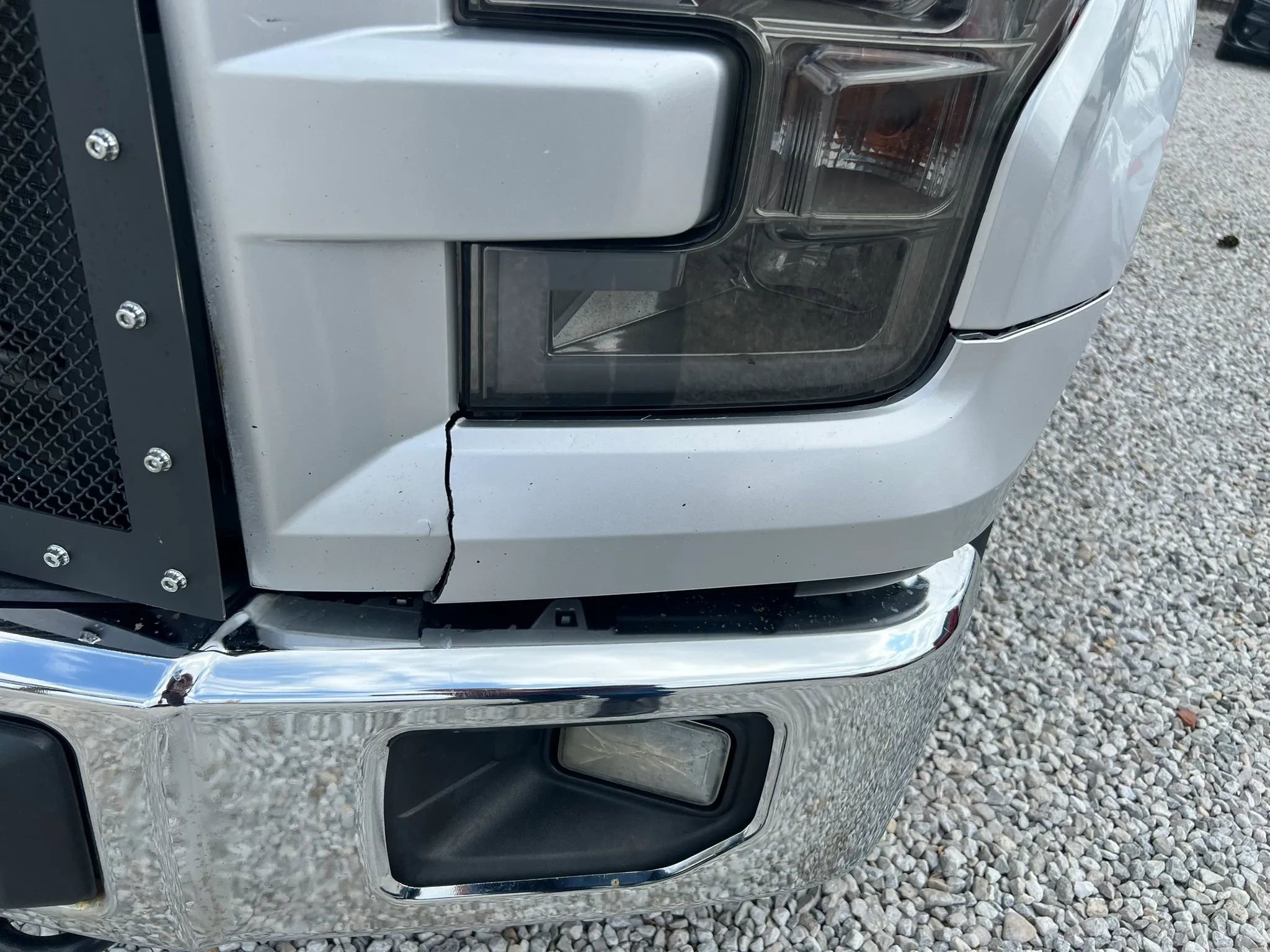 Used 2015 Ford F150 XLT image 4
