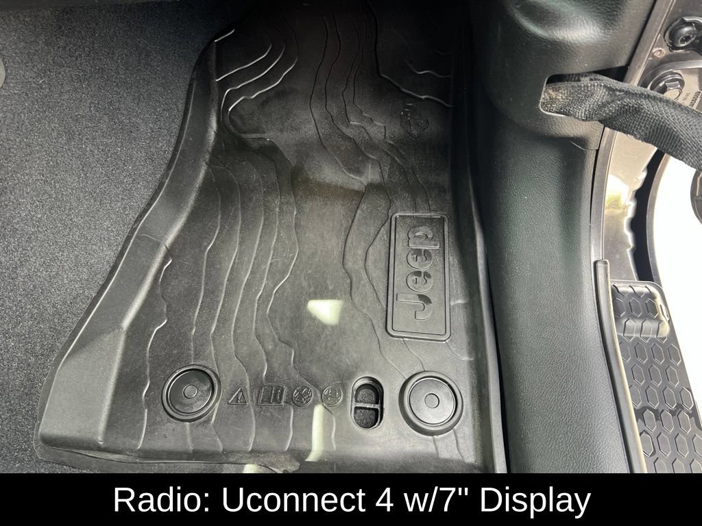 Used 2021 Jeep Wrangler Sport AWD/4WD image 17