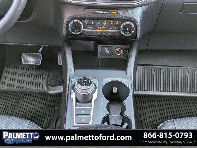 Used 2022 Ford Escape SE w/ SE Sport Appearance Package FWD image 19