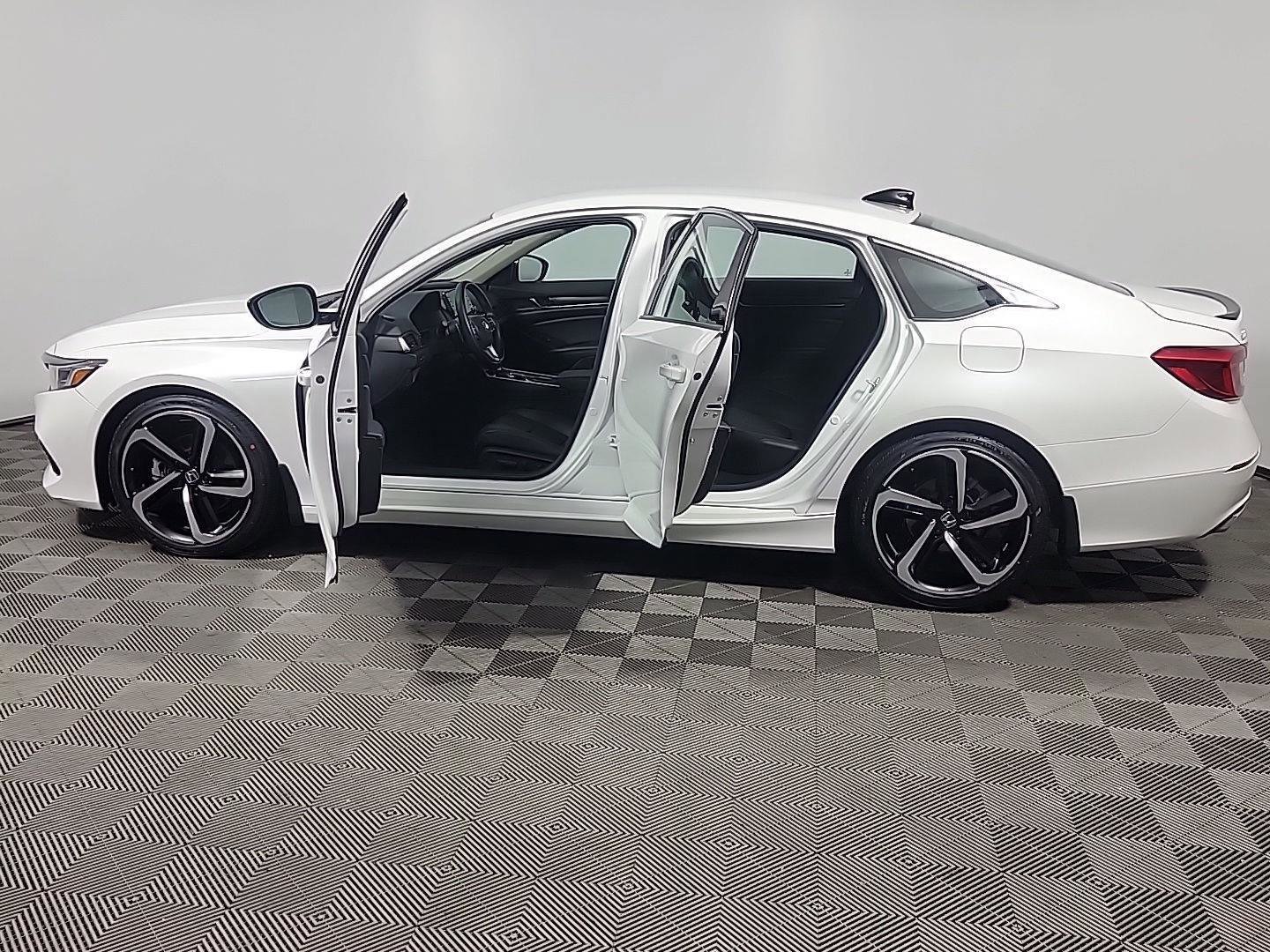 Used 2022 Honda Accord Sport Special Edition image 15