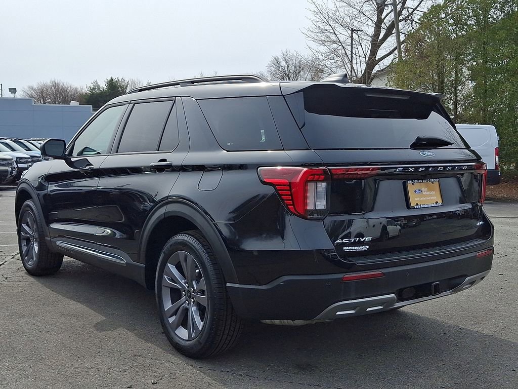 Certified 2025 Ford Explorer Active w/ Active Comfort Package image 5