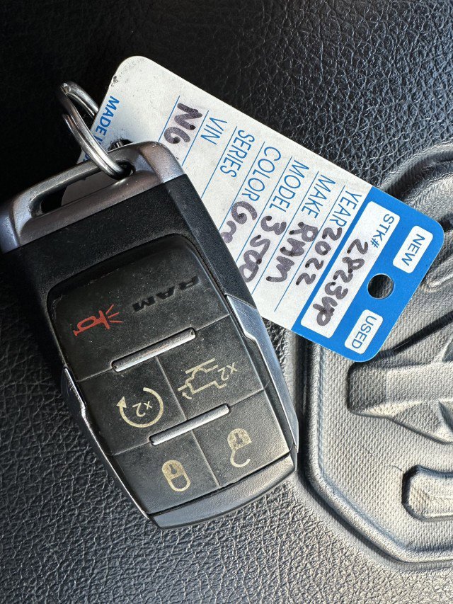 Used 2022 RAM 3500 Laramie image 36