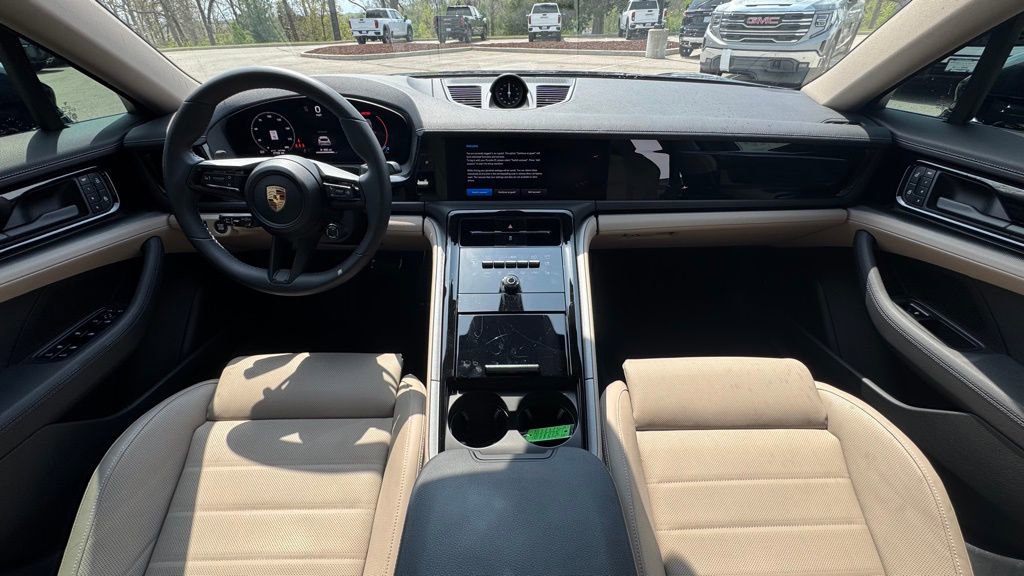 Used 2025 Porsche Panamera 4 image 14