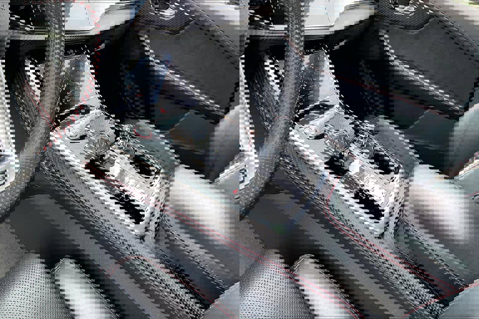 Used 2020 Audi RS Q8 w/ Carbon Optic Package image 19