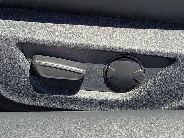 Used 2025 Ford Mustang GT RWD image 13