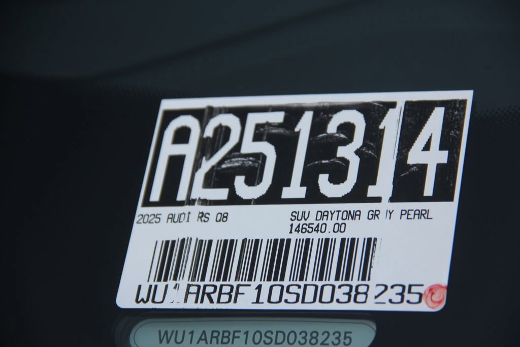 New 2025 Audi RS Q8 performance image 28