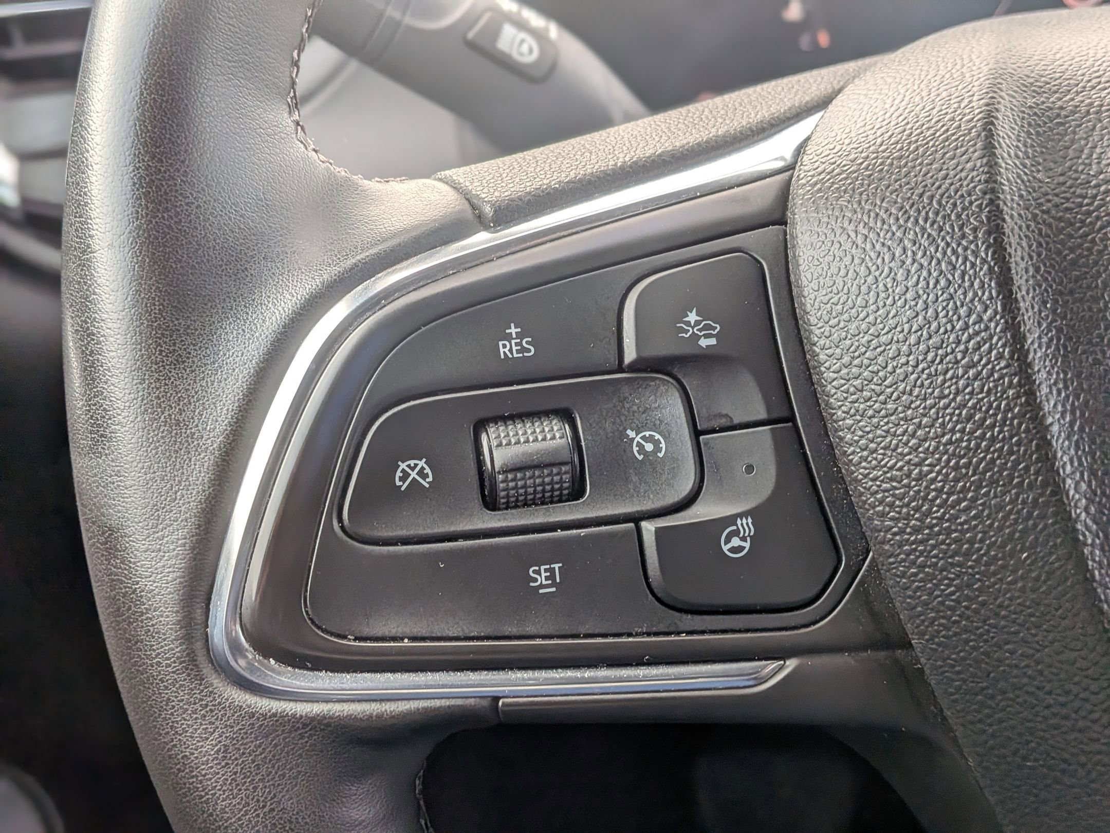 Used 2024 Buick Encore GX Sport Touring w/ Comfort Package image 21