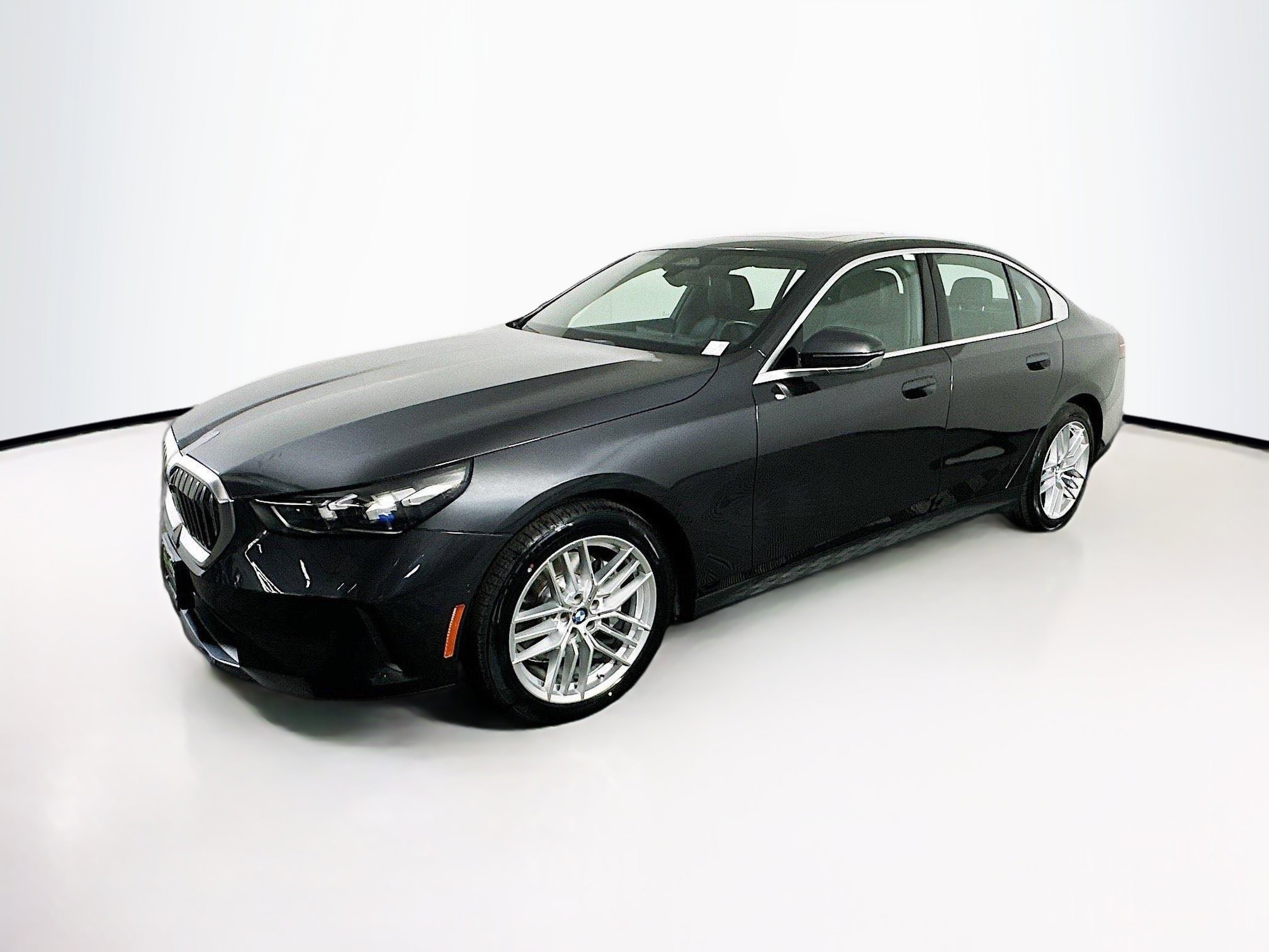 Used 2024 BMW 530i image 3