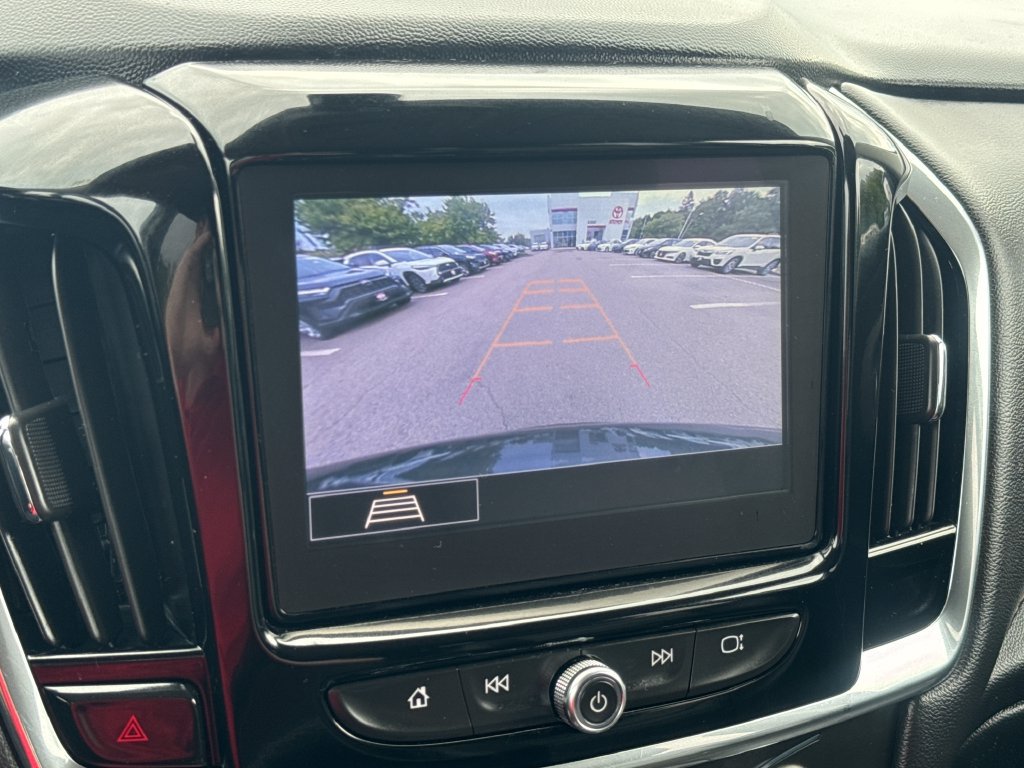 Used 2020 Chevrolet Traverse LT AWD/4WD image 24