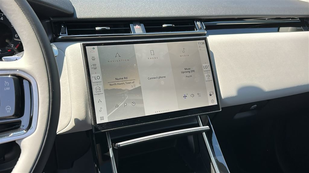 Certified 2025 Land Rover Range Rover Velar Dynamic SE AWD/4WD image 15