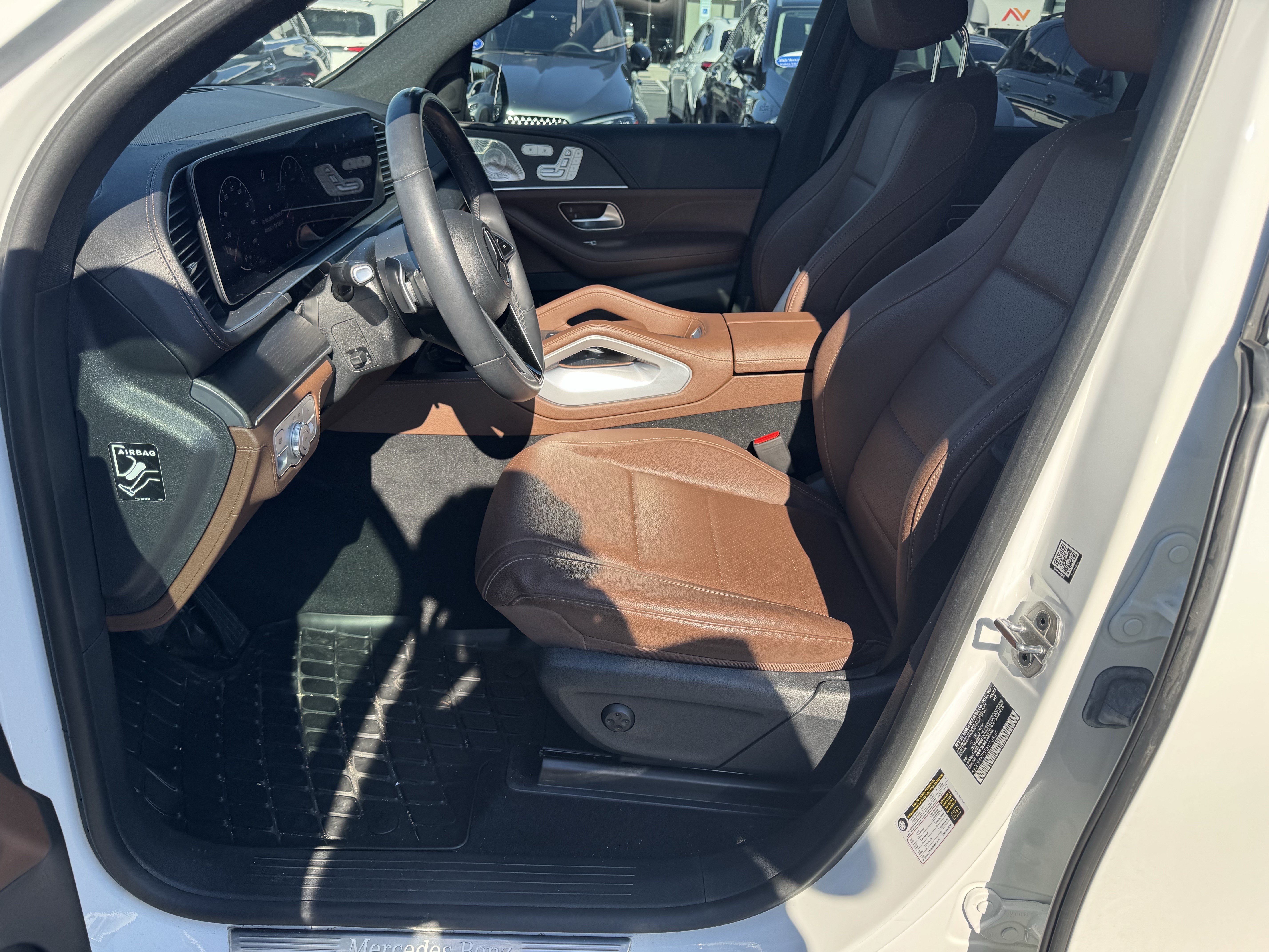 Used 2024 Mercedes-Benz GLE 350 4MATIC image 16