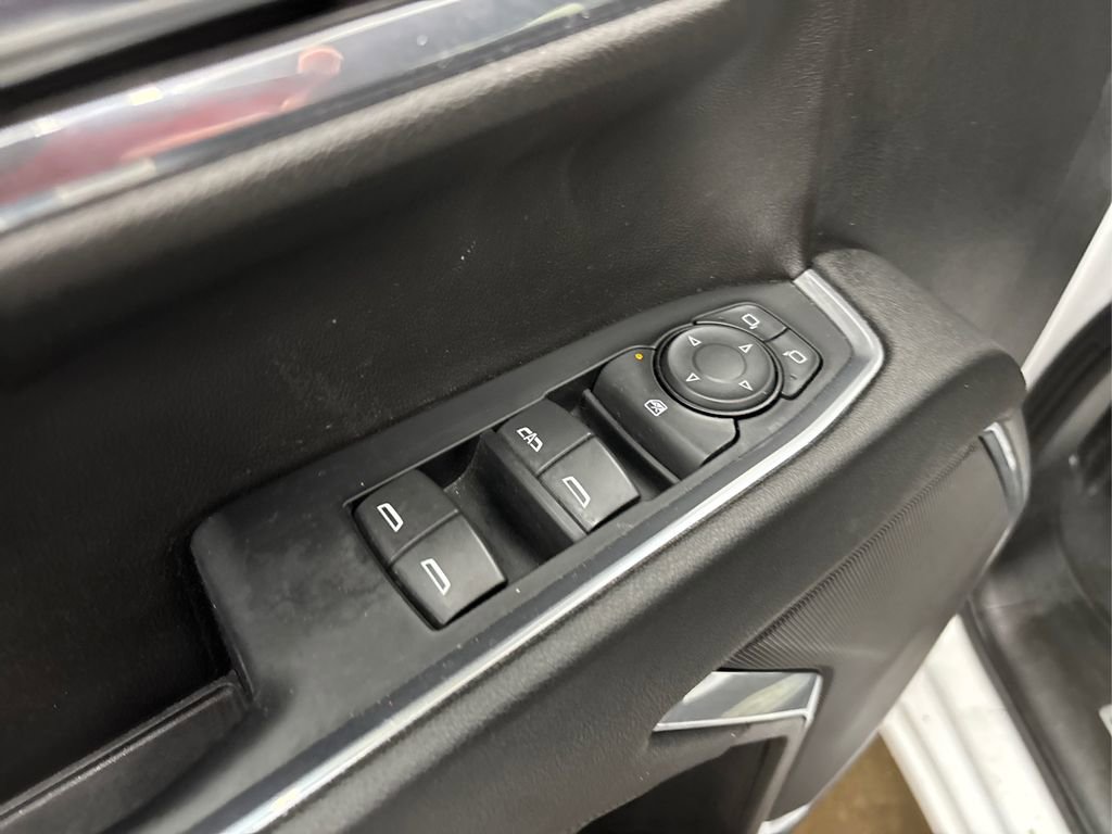 Used 2023 Chevrolet Silverado 1500 LT image 37
