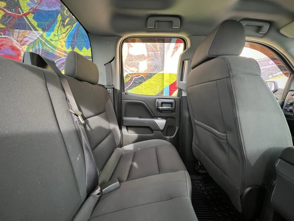 Used 2018 Chevrolet Silverado 1500 LT w/ All Star Edition image 29