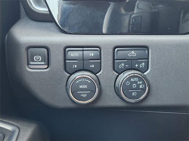 Used 2024 Chevrolet Silverado 1500 LT Trail Boss w/ Convenience Package II AWD/4WD image 23